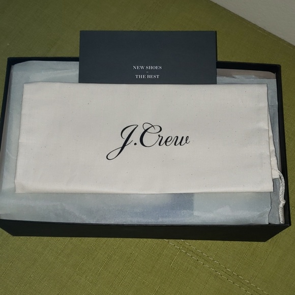 Beautiful colorblocked suede pumps - NIB - Picture 4 of 4